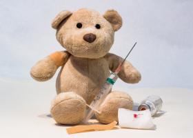 Vaccinarea la copii - riscuri, beneficii, mituri si raspunsuri