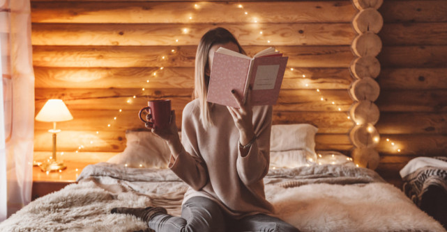 Top 12 cărți – cele mai inspirate povești cadou de sărbători pentru doamne