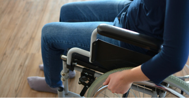 Cum iti afecteaza viata scleroza multipla? Simptome, cauze, efecte si tratament