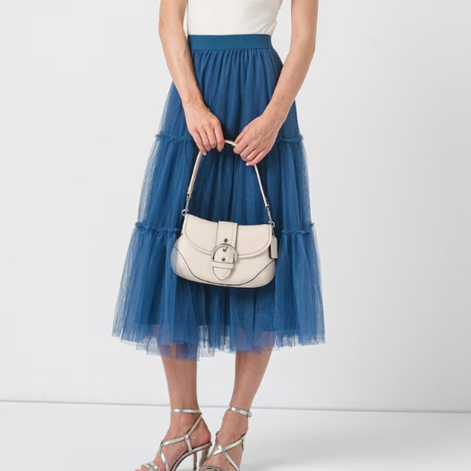 20 de fuste de vară. Descoperă modelele care nu trebuie să-ți lipsească din dulap!   