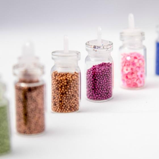 Posete cu margele aplicate