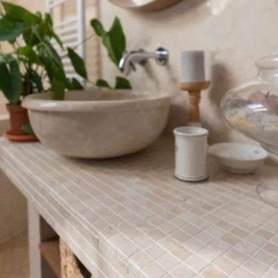 Cum amenajezi o baie cu aspect de spa: materialele potrivite pentru un spațiu relaxant