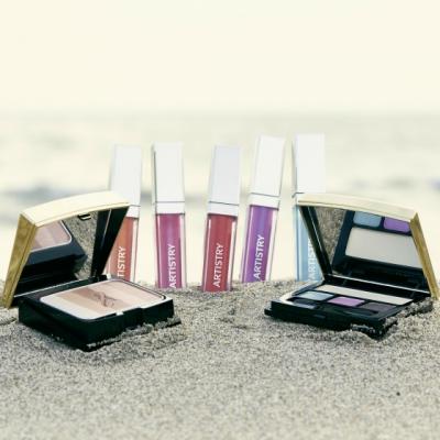 Bucura-te de frumusetea verii cu noua colectie de machiaj ARTISTRY PACIFIC LIGHTS de la AMWAY 