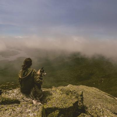 5 moduri eficiente sa iti transformi viata cand te simti la pamant