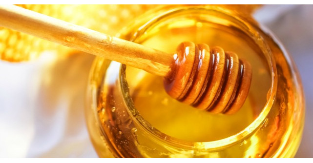 13 moduri in care mierea iti face bine