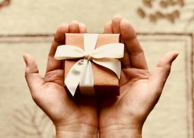 Cadouri cu semnificație pentru cei dragi
