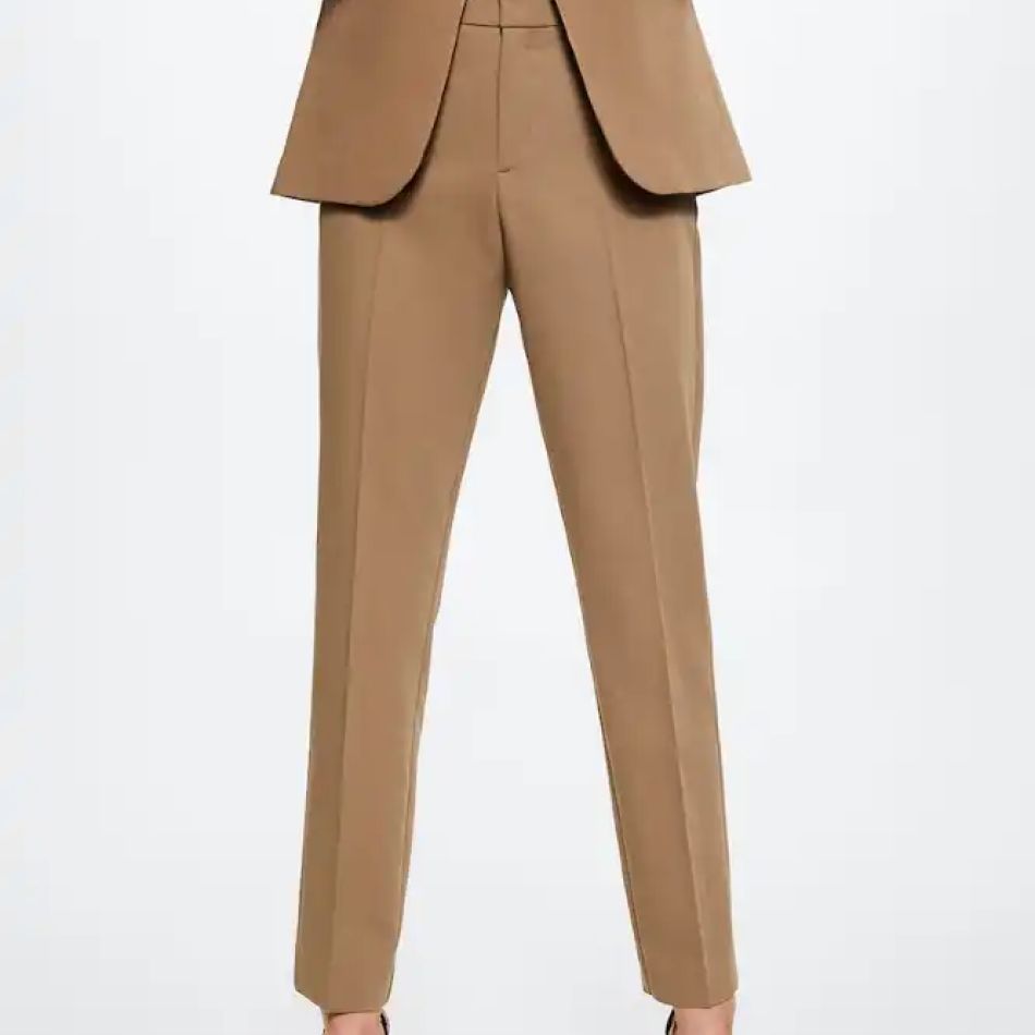 Eleganță și stil la birou: 20 de perechi de pantaloni