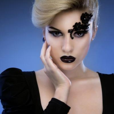 Femeia de care fug toti barbatii