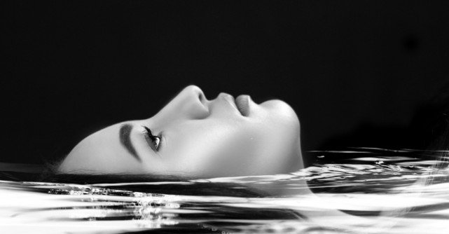 Ce este apa micelară și cum să o folosești corect