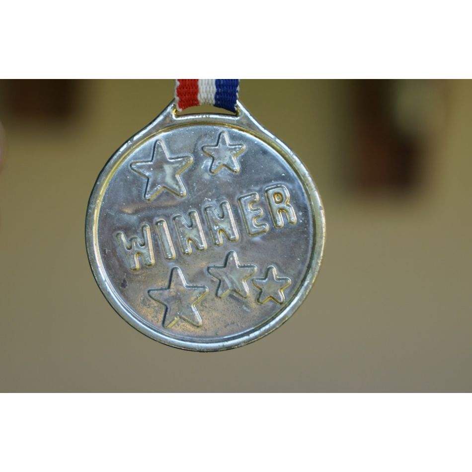 O tânără româncă a fost desemnată campioană mondială la Artimetică Mentală. Imnul României s-a auzit săptămâna trecută în Dubai!