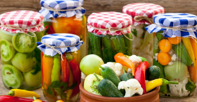 Dieta-fulger cu muraturi topeste 2 kg in 3 zile