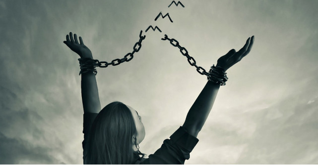 5 pasi pentru a te elibera de energiile negative