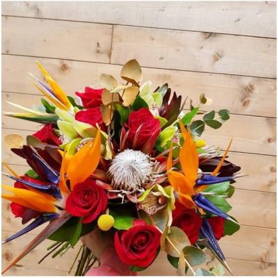 Propunerile Baiatul cu Flori pentru Sfantul Andrei: Trandafiri criogenati, cadouri exotice si buchete elegante