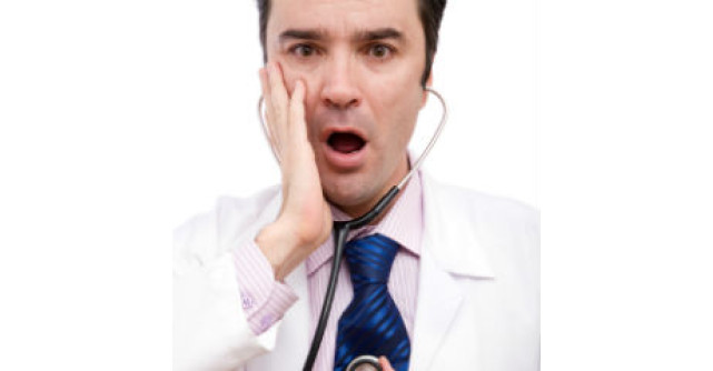 Ce patesti daca agresezi un cadru medical