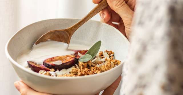 Te-ai plictisit de ovaz la micul dejun? Incearca Chai Quinoa, o varianta absolut divina!