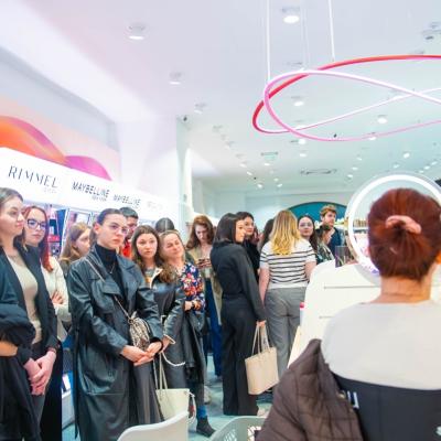 Caravana Frumuseții dm: Prima ediție a reunit peste 4.000 de femei din 10 orașe