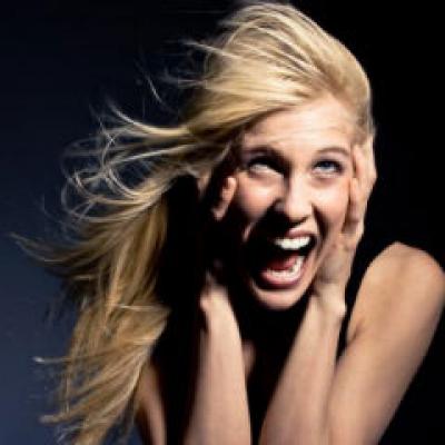 5 Factori des intalniti care te imbatranesc mai repede