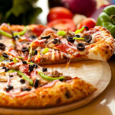 Video: Am mancat pizza gresit intreaga viata! Iata ce trebuie sa facem!