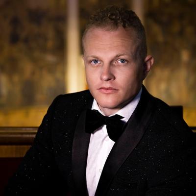 Interviu cu tenorul ŞTEFAN von KORCH:  Muzica clasică este baza tuturor muzicilor