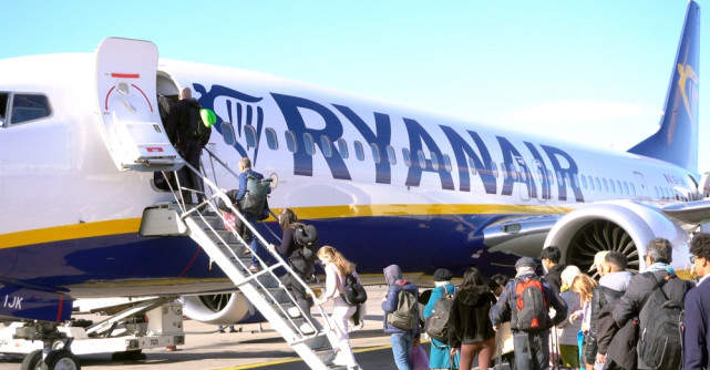 Zborurile low-cost revin în Ucraina. Ce presupune planul după redeschiderea spațiului aerian 