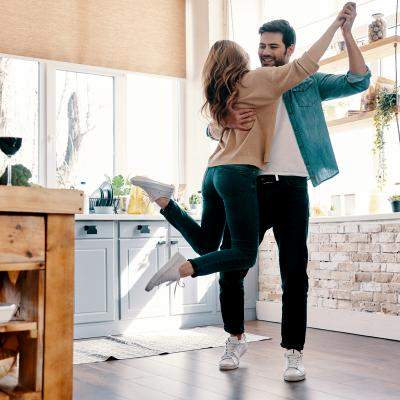 Sfaturile experților pentru a îmbunătăți relația de cuplu în general și în pandemie