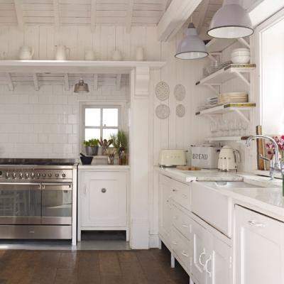 5 bucatarii albe, in 5 stiluri decorative