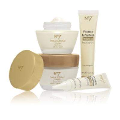 Best Buy de la Boots in luna Iulie