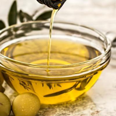 Cum sa prepari cel mai bun sos vinegreta pe baza de lamaie si chives, perfect pentru salatele de vara