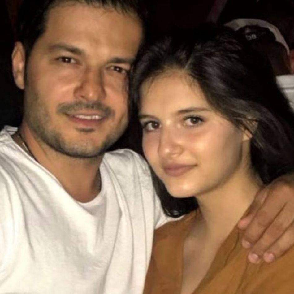 Carmina, fiica lui Liviu Vârciu, pregătită să pășească pe urmele tatălui ei: Am moștenit vocea lui, dar parcă eu cânt mai bine..