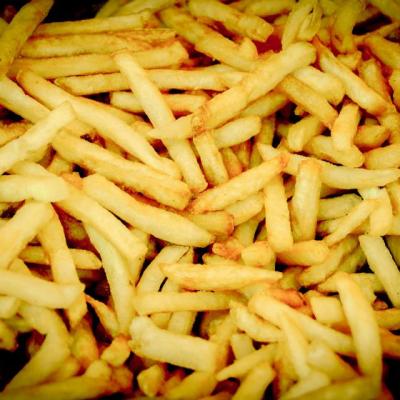 A mancat 5 ani doar cartofi prajiti. Este socant cate kilograme a ajuns sa aiba 