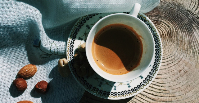 Cafea de ghinde. Ce beneficii are și cum să o prepari