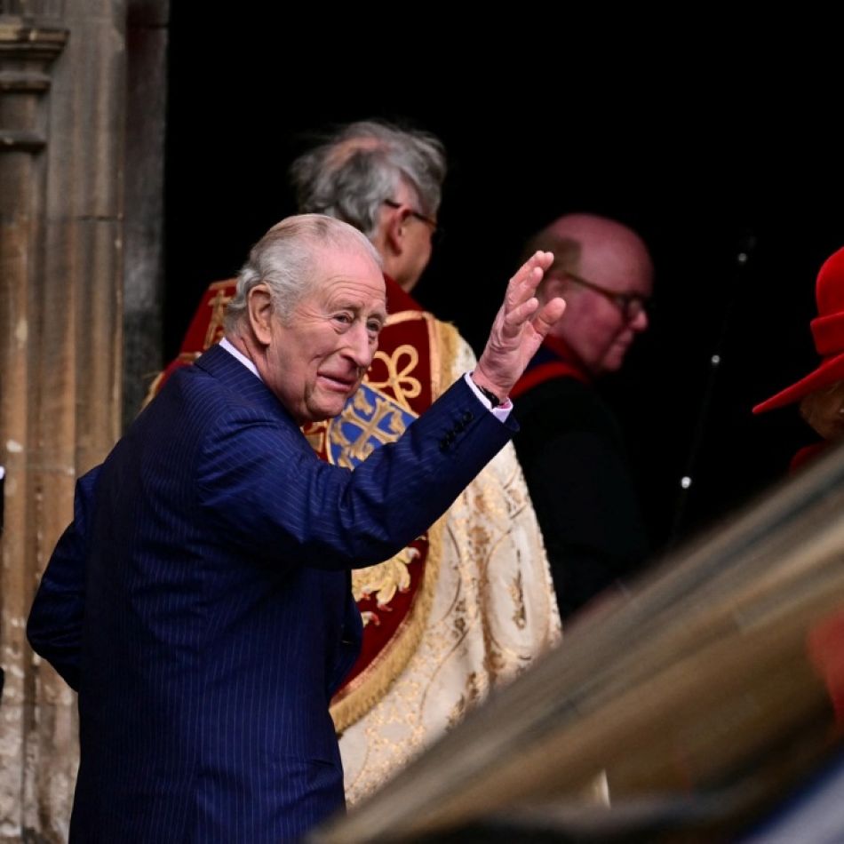 Regele Charles al III-lea, criticat în presa britanică în timpul vizitei oficiale din SUA: De câți ani nu i-a mai pe Archie și..