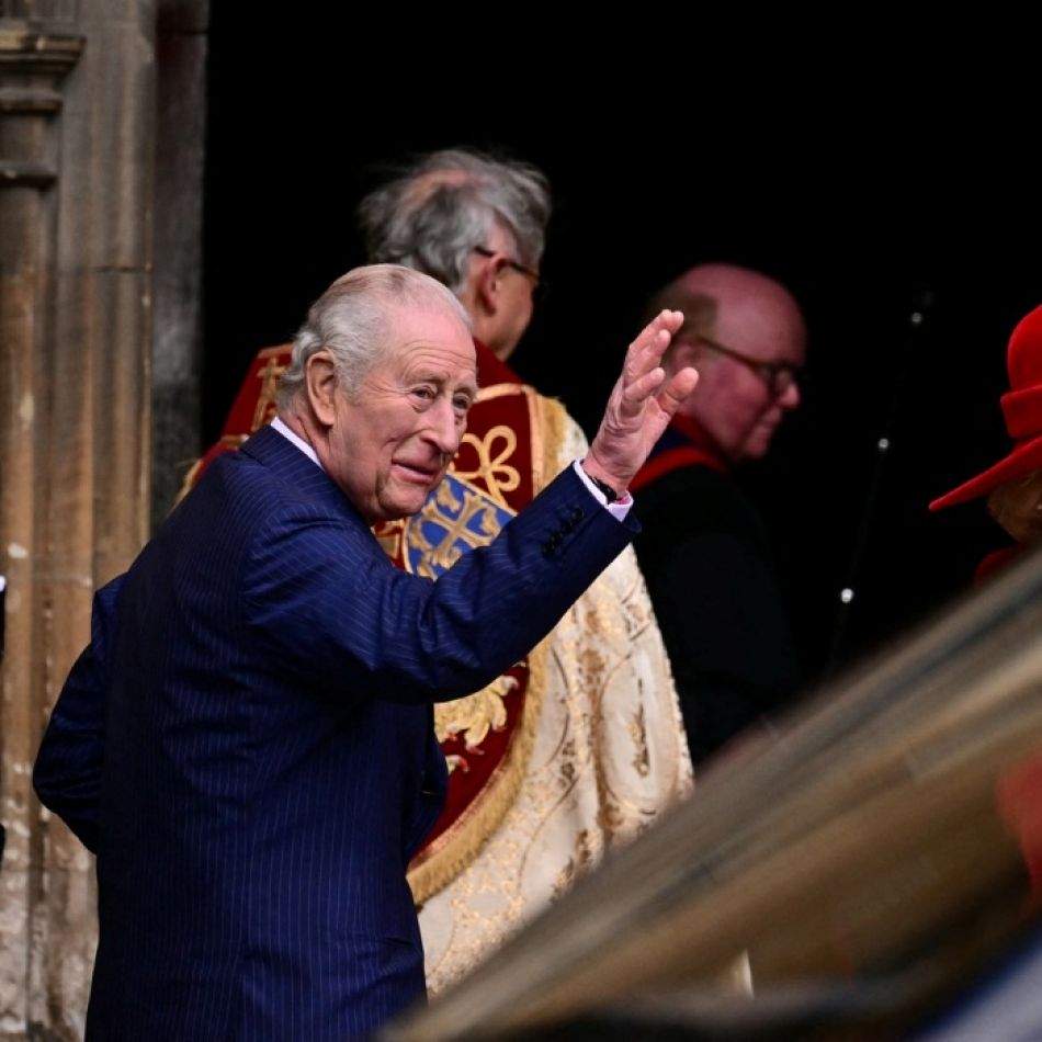 Regele Charles al III-lea, criticat în presa britanică în timpul vizitei oficiale din SUA: De câți ani nu i-a mai pe Archie și..