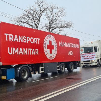 Primul convoi al Crucii Roșii Române cu ajutoare umanitare a ajuns la Cernăuți - Ucraina