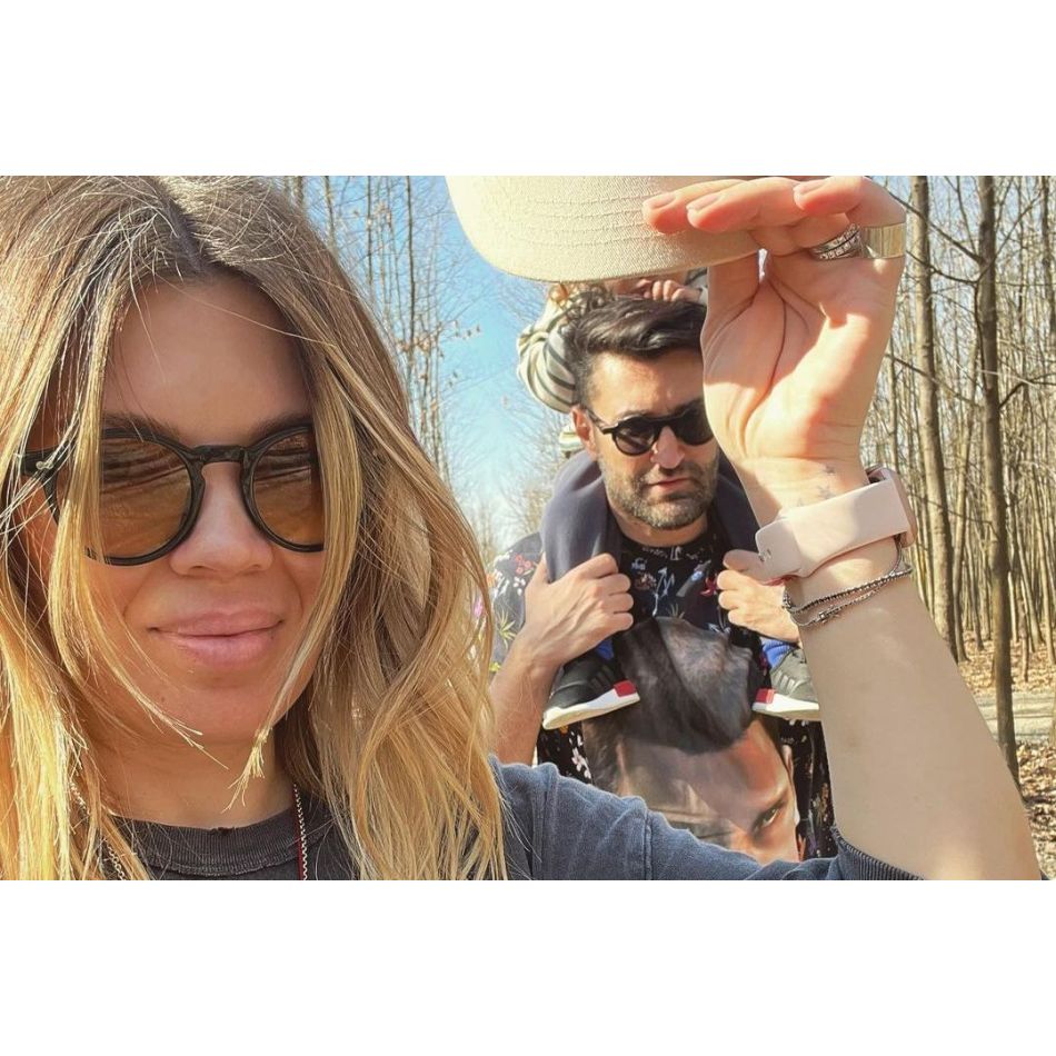 Gina Pistol și-a ales două rochii de mireasă. Vedeta de la Chefi la cuțite și Smiley își unesc destinele luna aceasta