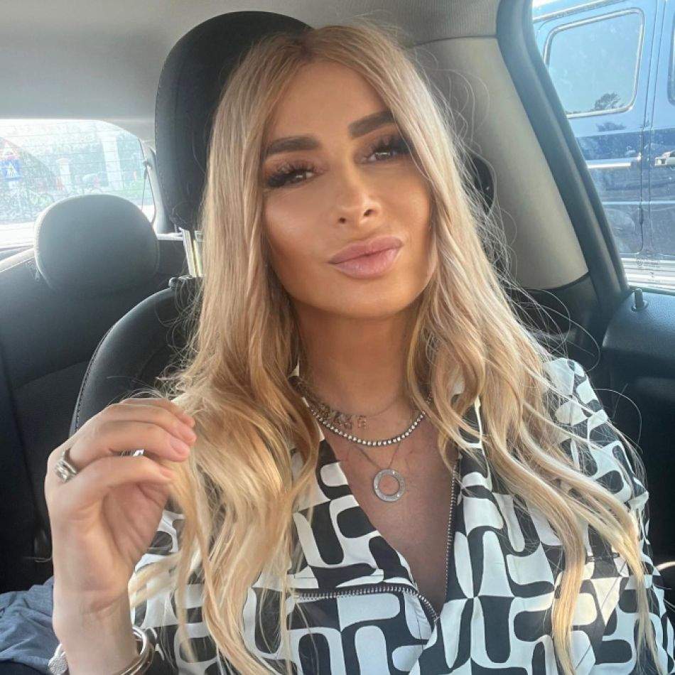 Anamaria Prodan și Laurențiu Reghecampf au divorțat oficial: Ce a hotărât instanța