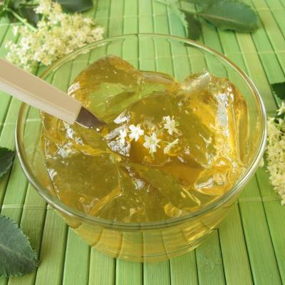 Rețetă de dulceață din flori de soc care aduce gust proaspăt și parfum delicat în fiecare borcan