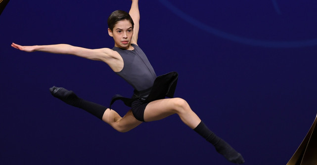 Balerinul român Eduard Bogdan intră în elita mondială: admis la Royal Ballet School la doar 12 ani