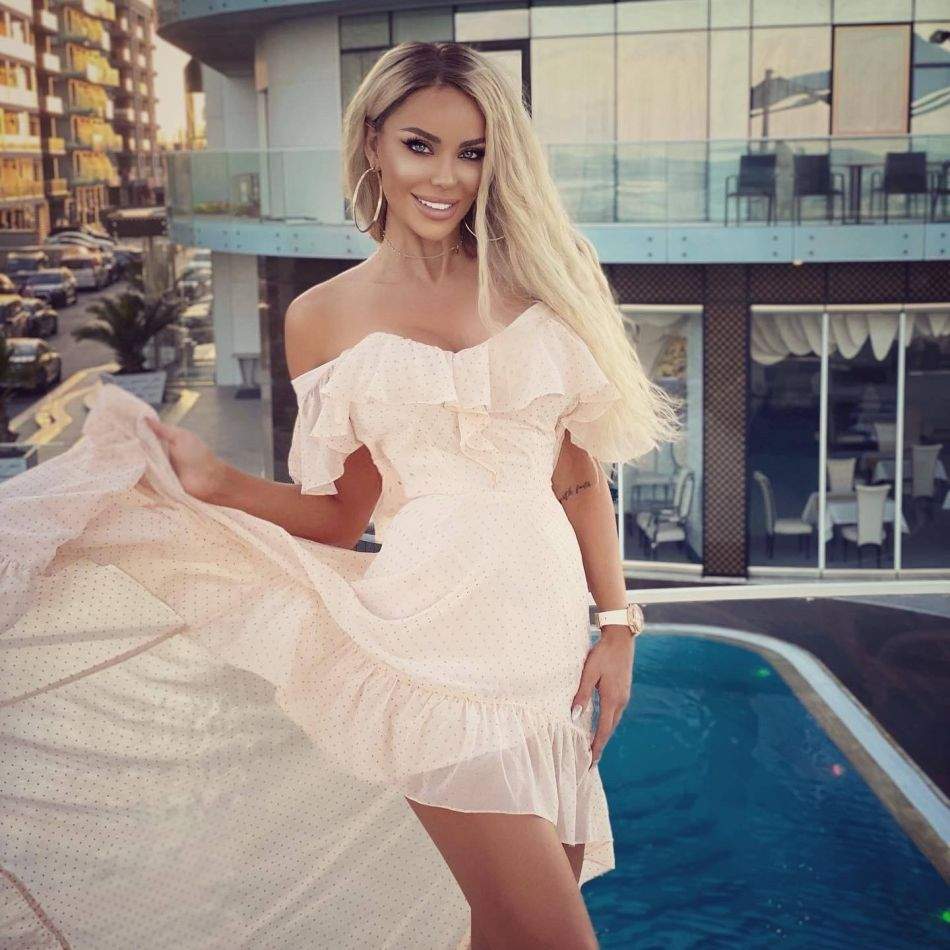 Bianca Drăgușanu și Victor Slav, împreună în prima zi de școală a Sofiei. Fotografii inedite de familie