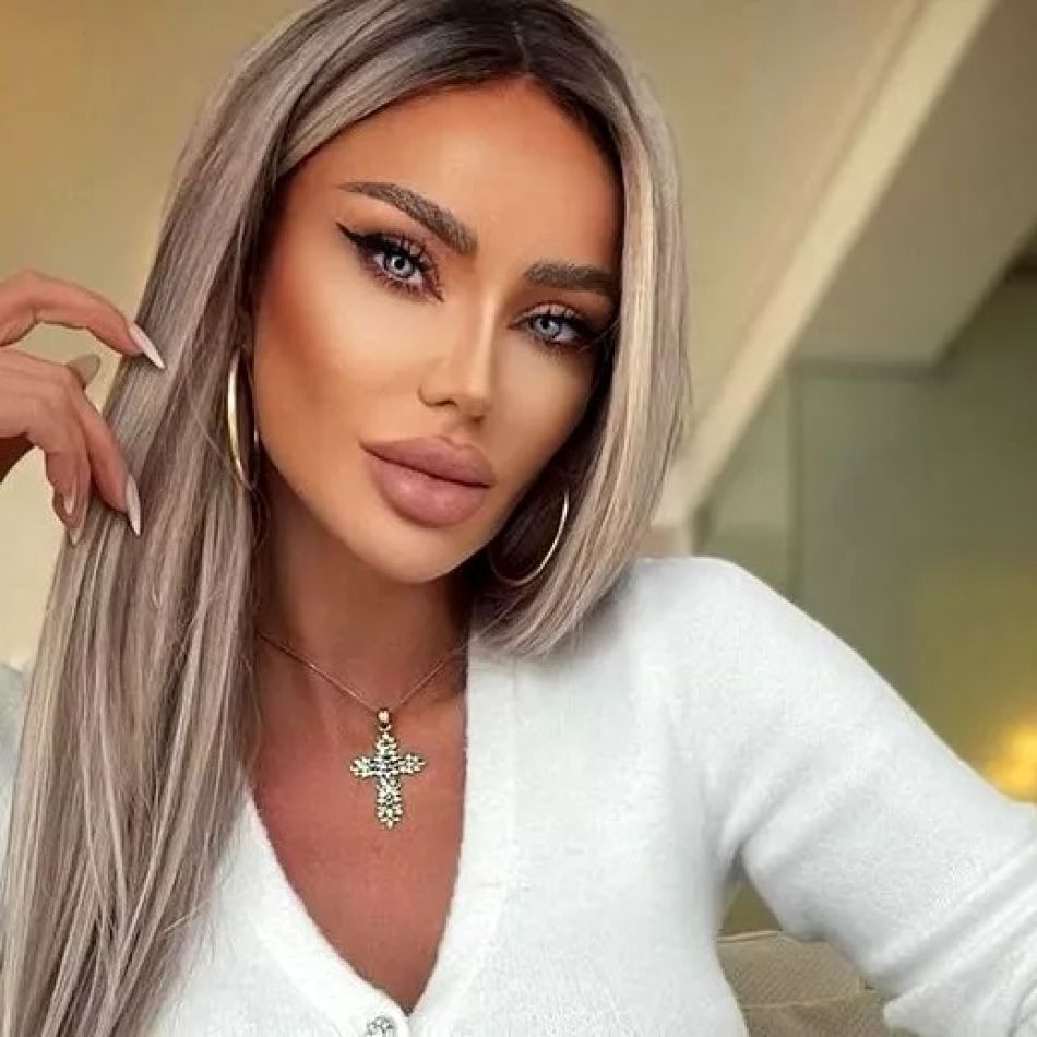 Bianca Drăgușanu, apariție de senzație la brațul lui Gabi Bădălău, la nunta Mariei Constantin. Cum a fost surprinsă diva?