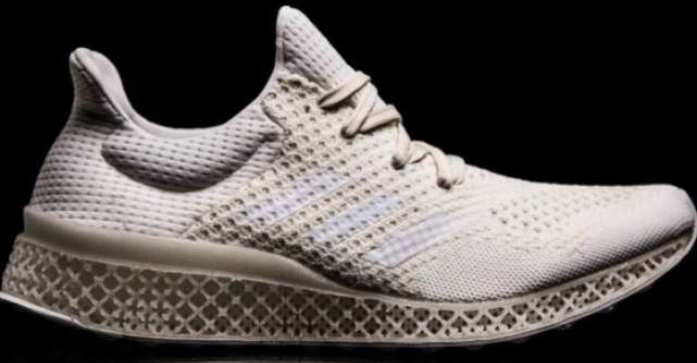 ADIDAS sparge tiparele cu noii pantofi performanti printati 3D