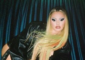 Alexandra Stan lansează albumul Rainbows