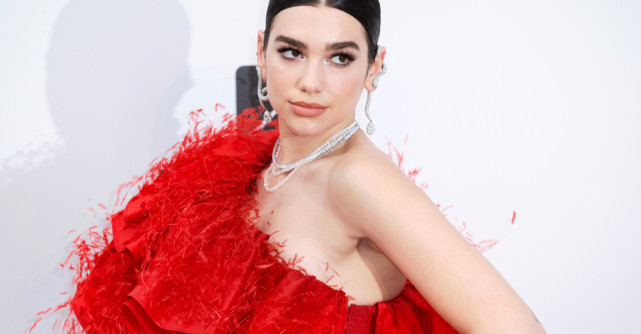 Dua Lipa a făcut publice imaginile de la nunta de poveste din Sicilia. Cine au fost invitații de top
