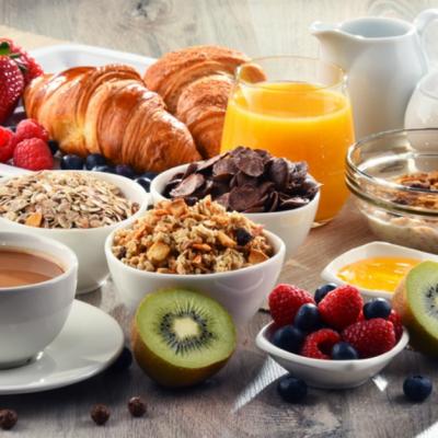 Un medic recomanda trei ingrediente esentiale pentru un mic dejun sanatos