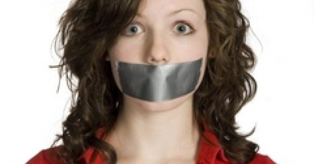 Iubita lui Johnny Depp rupe tacerea