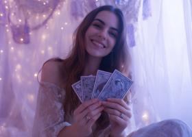 Mesajul URGENT al cărților de Tarot pentru Berbec, Leu și Săgetător: Șansa care vă poate schimba viața dacă acționați ACUM