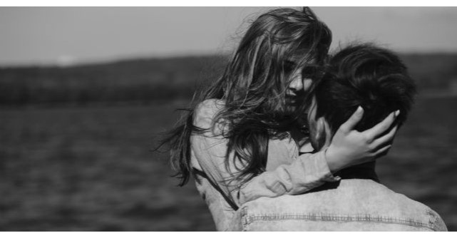  Un tanar a cerut-o in casatorie pe fata visurilor sale. Raspunsul ei? Incredibil