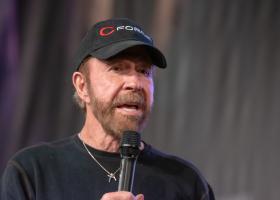 Chuck Norris, internat de urgență în Hawaii după o problemă medicală. Ce se întâmplă în prezent cu actorul