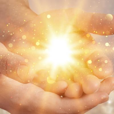 5 Sfaturi pentru a îți regăsi încrederea în Univers atunci când lucrurile devin dificile