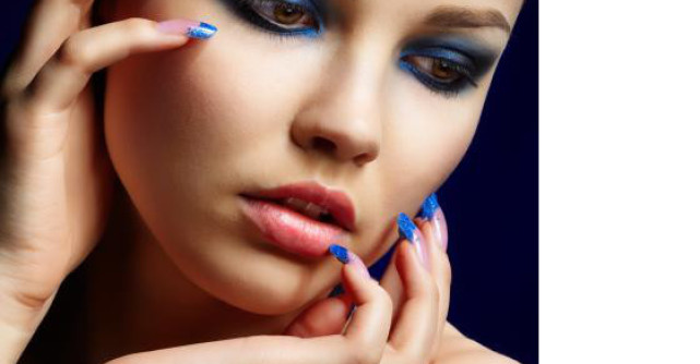 Trend alert: ochii mari, cu gene pline, arcuite